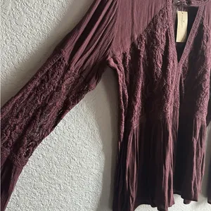 ❤️🆕American Eagle Outfitters Maroon Red Lace Peasant Blouse✨NWT✨ thumbnail 2