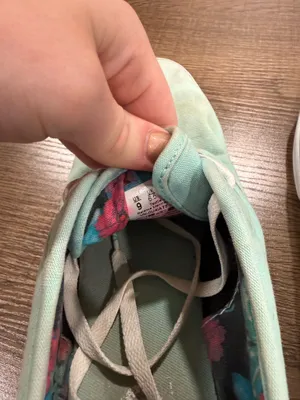 Mint vans thumbnail 3