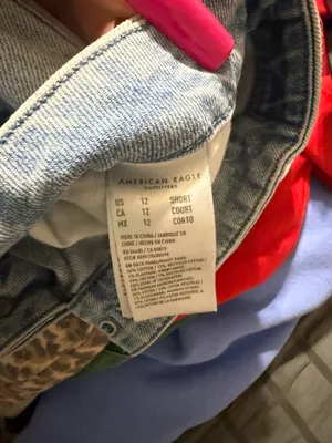 American Eagle Jeans Ripped High-Waisted jeans Sz 12 short thumbnail 4