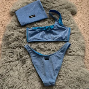 Women’s Small+ Small Melrose Marina Sparkle One Shoulder Cheeky Bikini thumbnail 4