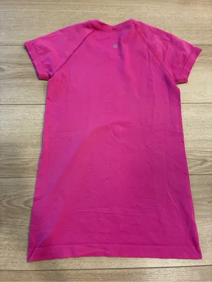 Lululemon Women’s Swiftly Tech Short Sleeve Tee Hot Pink Size 4 thumbnail 5