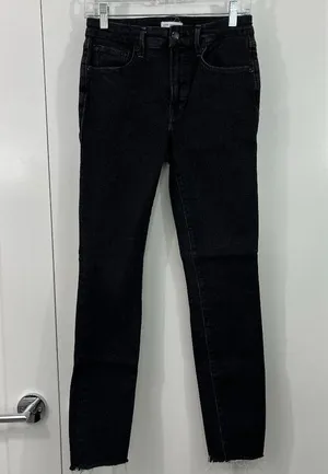 Good American Size 27 Black Good Legs Raw Hem Skinny Jeans thumbnail 1