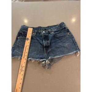 Levis Womens Blue‎ Denim Shorts Frayed Raw Hem 501 Style thumbnail 2