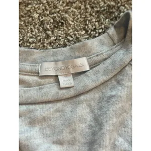Beyond Yoga Leopard Printed Favorite Raglan Crew Pullover Gray PH7545 Womens M‎ thumbnail 4