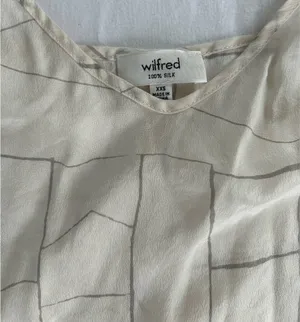 Wilfred Beige Silk Top thumbnail 2
