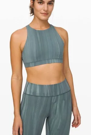 Lululemon Energy Bra High Neck Size 6 Linear Spray Dye Deep Ocean Luxtreme thumbnail 1