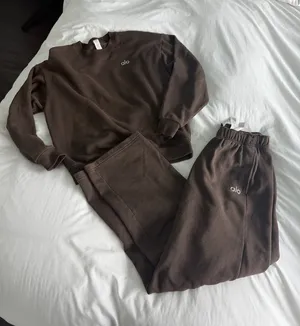 ALO Yoga Espresso Sweatset (xs) thumbnail 1