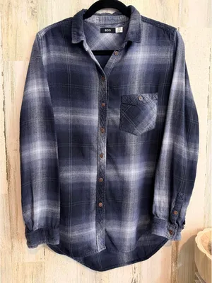 BDG Women's Medium Blue Plaid Button Down Flannel Shirt thumbnail 12
