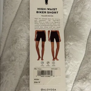 Alo white brand new airbrush shorts thumbnail 2