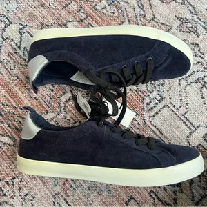 NWT Gap Navy Faux Suede Sneakers Size 9 Women’s Casual Shoes thumbnail 9