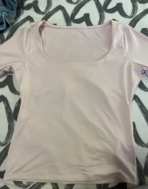 Hollister soft stretch seamless fabric scoop neck top thumbnail 1