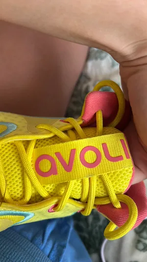 Avoli volleyball shoes Yellow Size 6 thumbnail 2