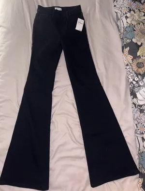 Good American Good Legs Flare thumbnail 1