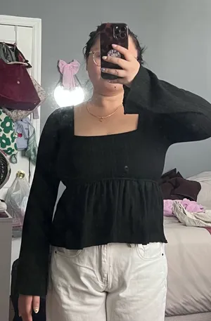 Black long sleeve thumbnail 1