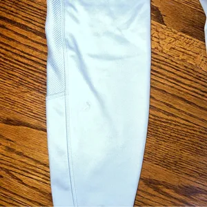 All In Motion Target Brand Yoga Pants / Leggings w/ pockets thumbnail 5