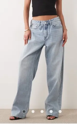 Good American Good‎ 90s Jeans Light Blue Wash Loose Wide Leg GNIL999T Size 00/24 thumbnail 1