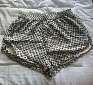 Abercrombie White Shorts thumbnail 1
