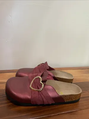 Birkenstock Tatami Tatum Burgundy Clogs Heart Buckle Slip On Women’s Sz 36 (5US) thumbnail 6