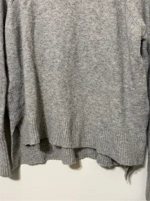 J. Crew Merino Wool Turtleneck Sweater Size Medium Gray Pullover thumbnail 5