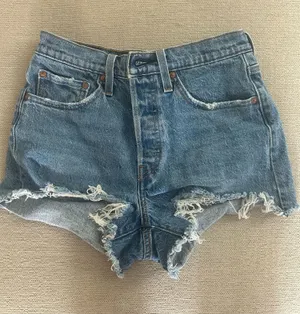 Levi’s Shorts thumbnail 1