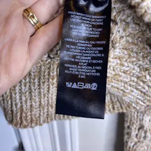 Urban Outfitters BDG sweater thumbnail 4
