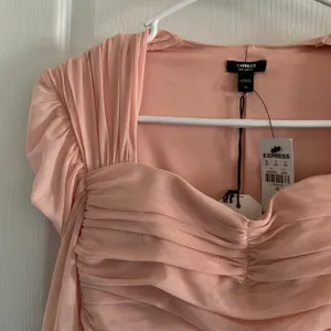 Women’s XS Body Contour Light Pink Mesh Padded Cropped Top NWT thumbnail 2