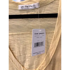 Free People NWT We The Free Deep Scoop Neck L/S Pocket Tee T-Shirt thumbnail 3