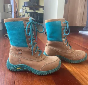 UGG Winter Boots thumbnail 1