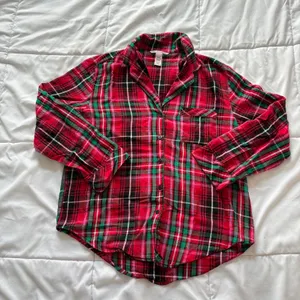 Victoria's Secret Red Green Plaid Flannel Pajama Top Pjs Womens XS Holiday thumbnail 1