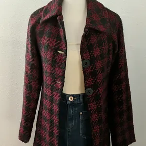 Mac & Jac | Black and Red coat Size 2 thumbnail 3