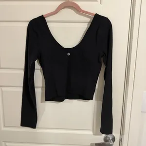 Lululemon Black Long Sleeve Women's Top thumbnail 2