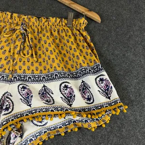 About A Girl Mustard Yellow Paisley Pom Pom Trim Boho Shorts Large 34HD0411TRM thumbnail 3