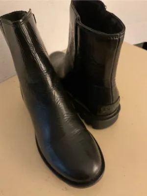 Sorel women Black Leather Chelsea Heeled waterproof Boots US 6 thumbnail 3