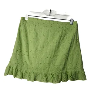 Francesca's HYFVE Lime Green Ruffle Trim Embroidered Eyelet Floral Wrap Skirt M thumbnail 4