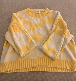 Yellow flower sweater thumbnail 1