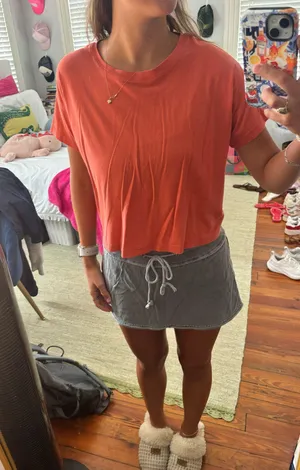 Lululemon T-Shirt thumbnail 1
