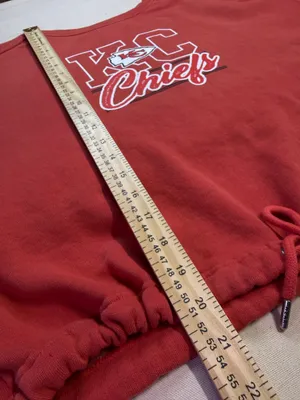 B. Wear Kansas City Chiefs NFL Cropped Sweatshirt Medium Team thumbnail 3