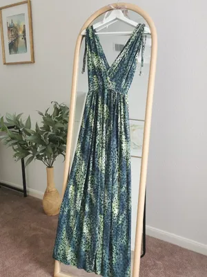 Zinzane Green Animal Print Maxi Dress Size S Deep V Tie Shoulder Resort thumbnail 6