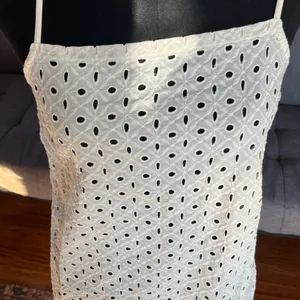 Vitamin A Cream Eyelet Coverup/Dress Size Medium thumbnail 2