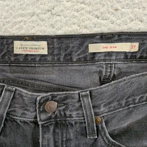 Levis Premium Dad Jean‎ Washed Black High Rise Straight Leg Denim Women's 27x30 thumbnail 3