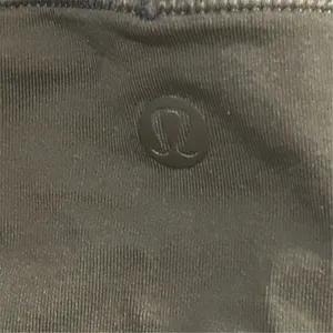 Lululemon Women's High Rise Seamless Leggings Size tag missing Green thumbnail 8