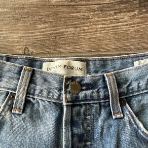 Aritzia Denim Forum Ex Boyfriend High Rise Denim Shorts thumbnail 2