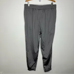 Under Armour loose fit joggers light gray women’s size XL athletic‎ activewear thumbnail 4
