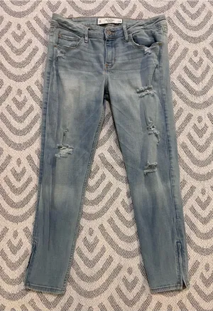 ABERCROMBIE & FITCH Women’s Distressed Skinny Fit Light Wash Blue Denim Jeans 10 thumbnail 1