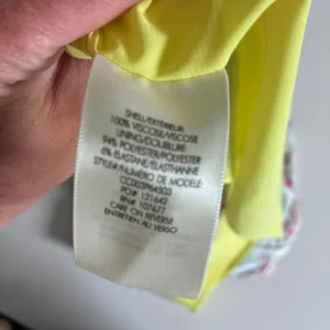 Alice + Olivia Yellow‎ Floral Flutter Sleeve V-Neck Mini Dress Size 0 thumbnail 9
