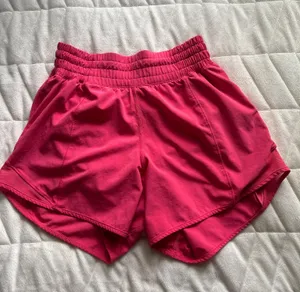 Lululemon Hotty Hot 4" thumbnail 1