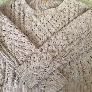 Pale pink sweater thumbnail 1