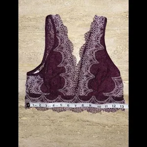 Victoria's Secret All Over Crochet Lace Deep V-Neck Bralette Burgundy & White‎ M thumbnail 4