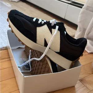 New Balance 327 Athletic Shoes Sneakers thumbnail 3