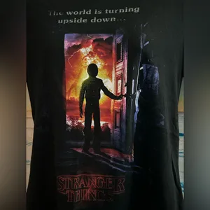 Netflix Stranger Things 2 Will Upside Down Graphic T-Shirt Women’s SZ LG thumbnail 7